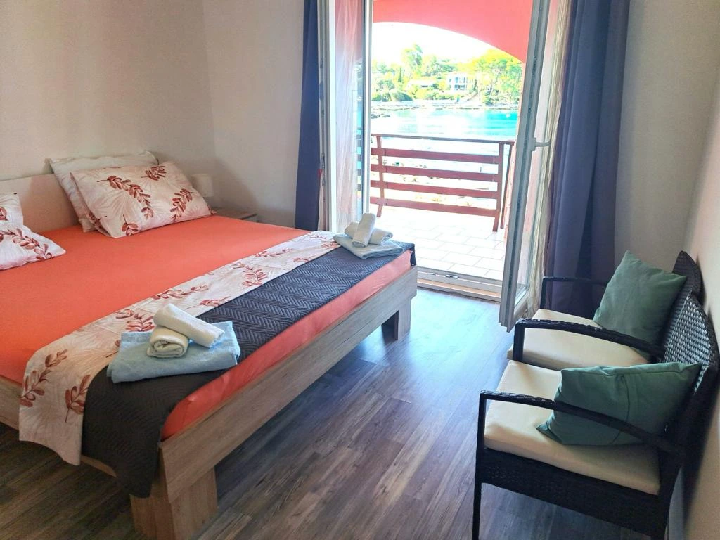 Apartment 3